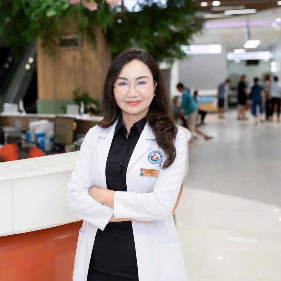 TS.BSCKII PHẠM THU XANH